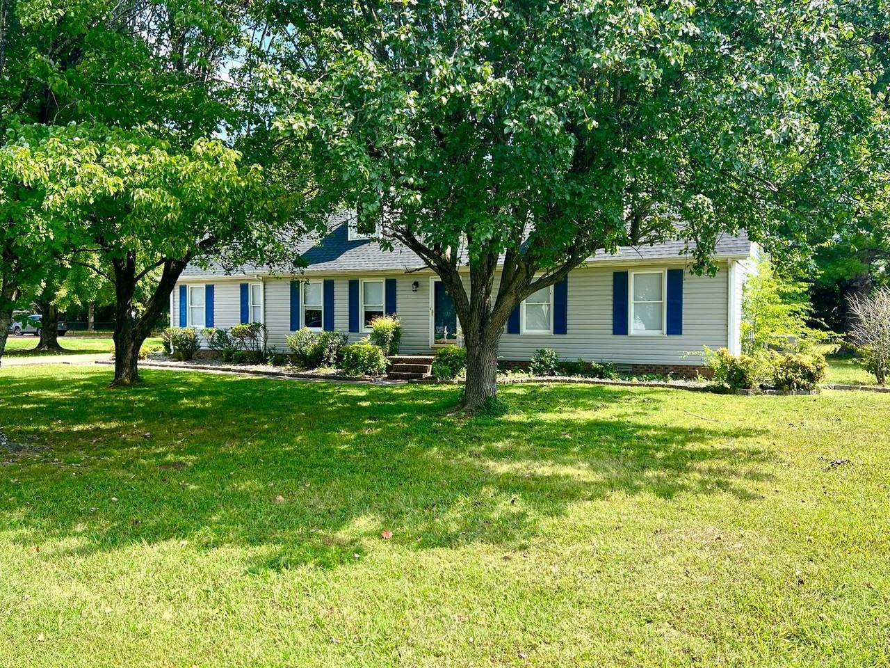 10308 Roanoke Dr - Photo 3 of 33
