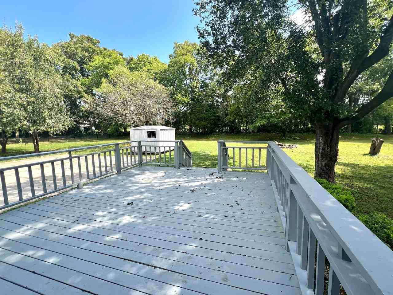 10308 Roanoke Dr - Photo 7 of 33