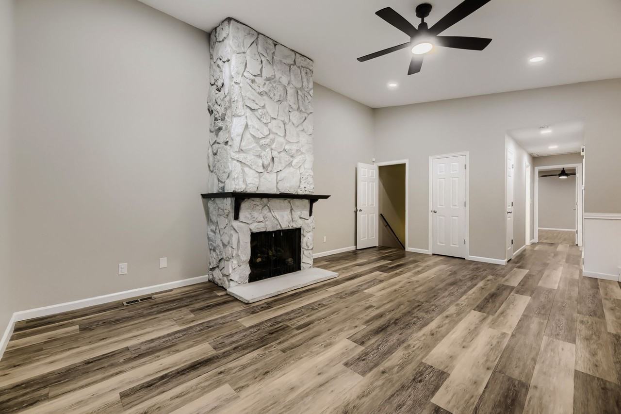 7136 W Portland Ave - Photo 2 of 22