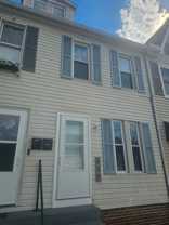526 Manor St - Photo 1 of 1