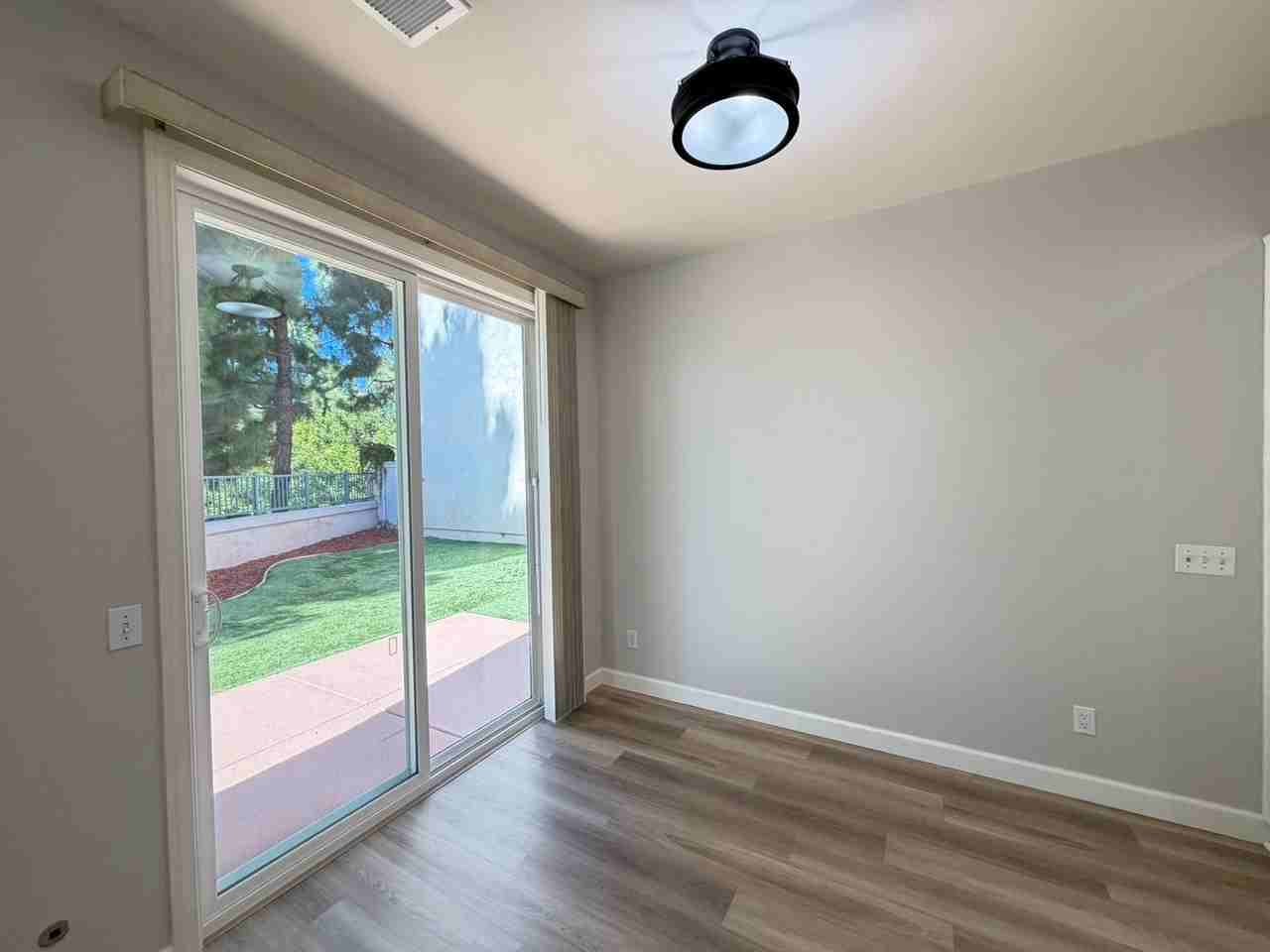 1103 Calle Tesoro - Photo 7 of 24