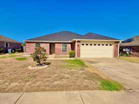 2415 Isabelle Dr - Photo 1 of 1