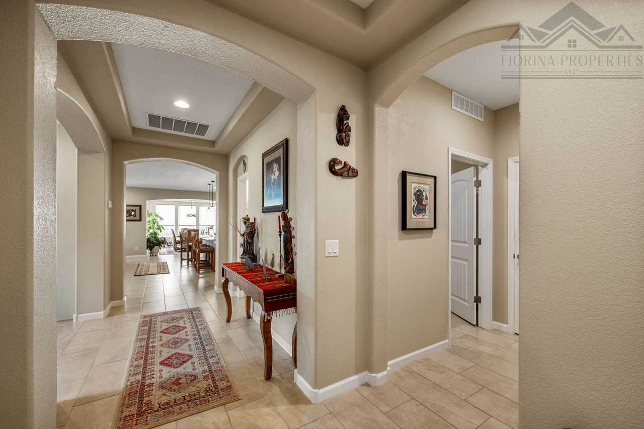 16 Wirecrest Ln - Photo 6 of 30