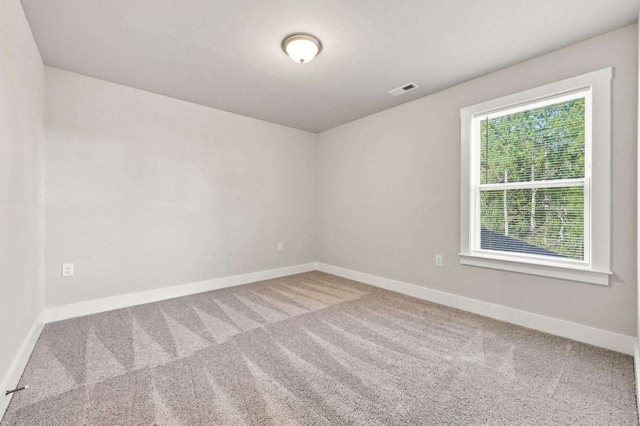 286 Duncan Creek Rd - Photo 5 of 46