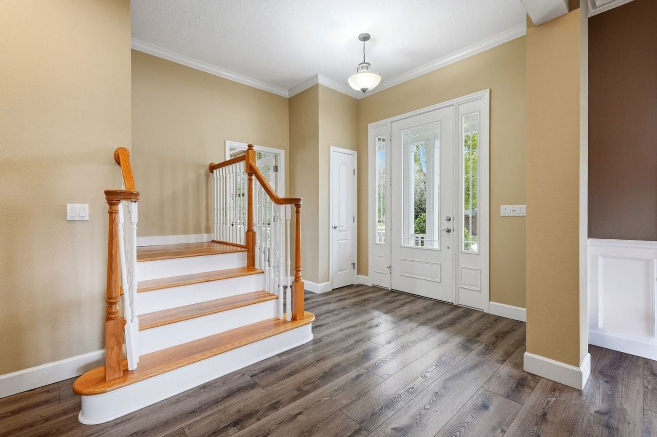 477 Sw 128th Ter - Photo 2 of 48