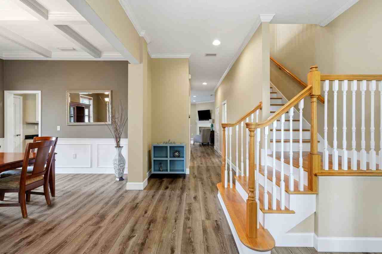 477 Sw 128th Ter - Photo 3 of 48