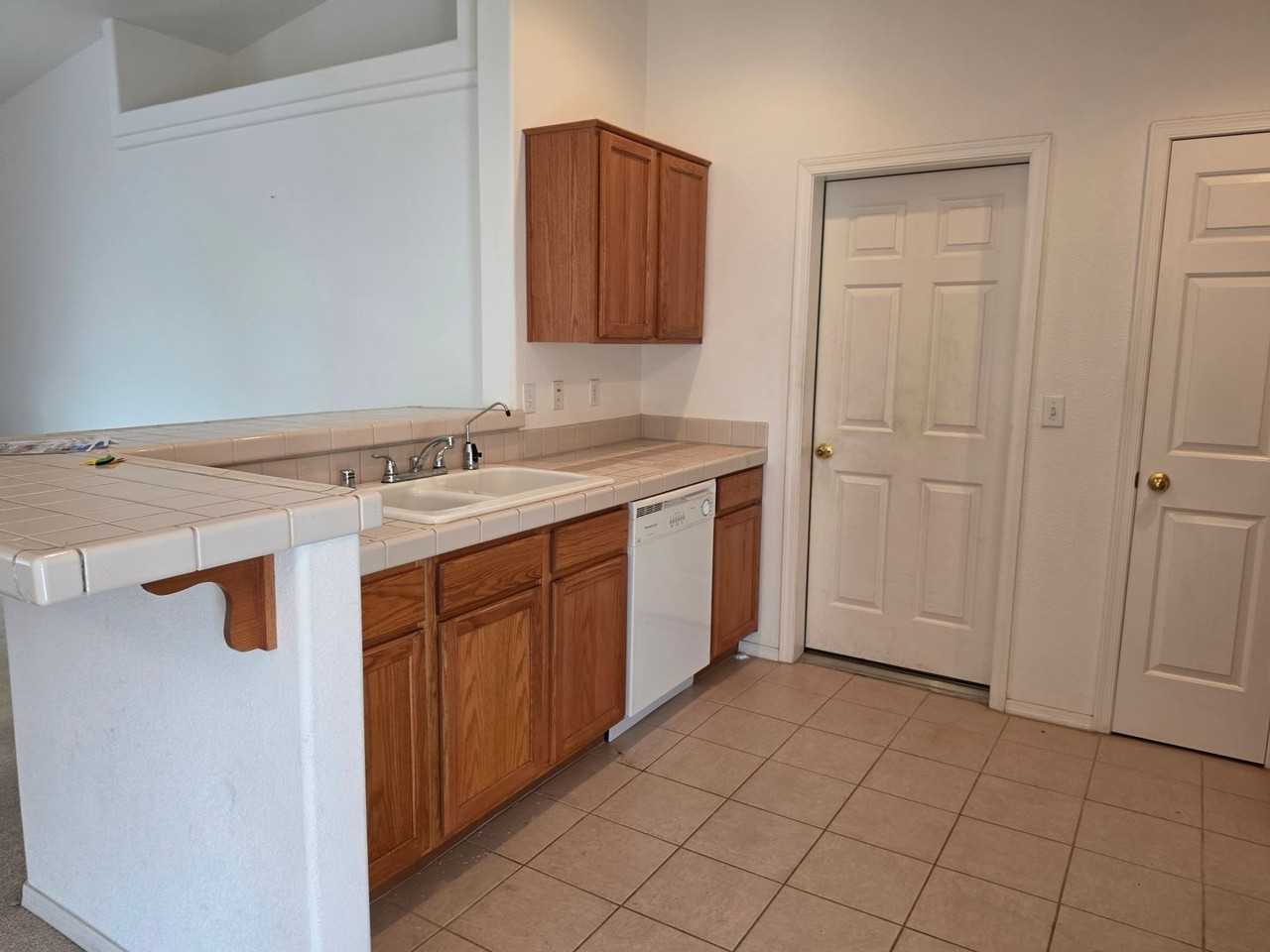 3050 Mcculloch Blvd N - Photo 6 of 23