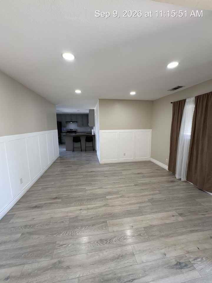 1105 Freddie Cir - Photo 5 of 28