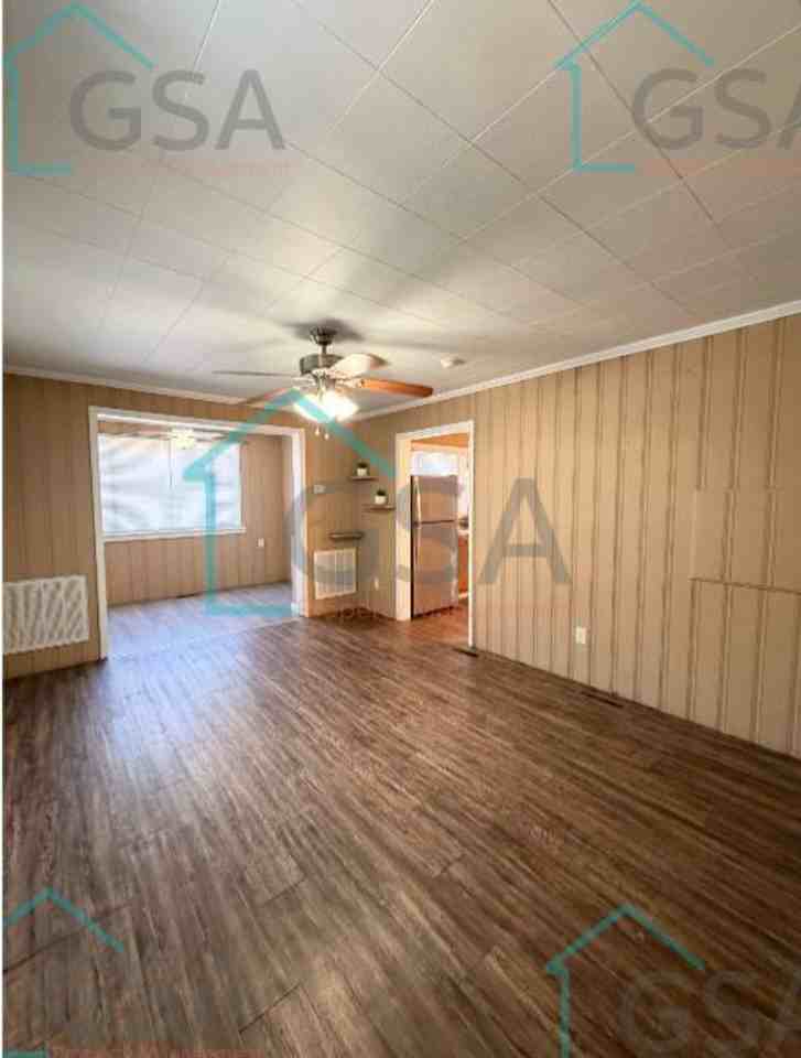 23 Pine St - Photo 6 of 19