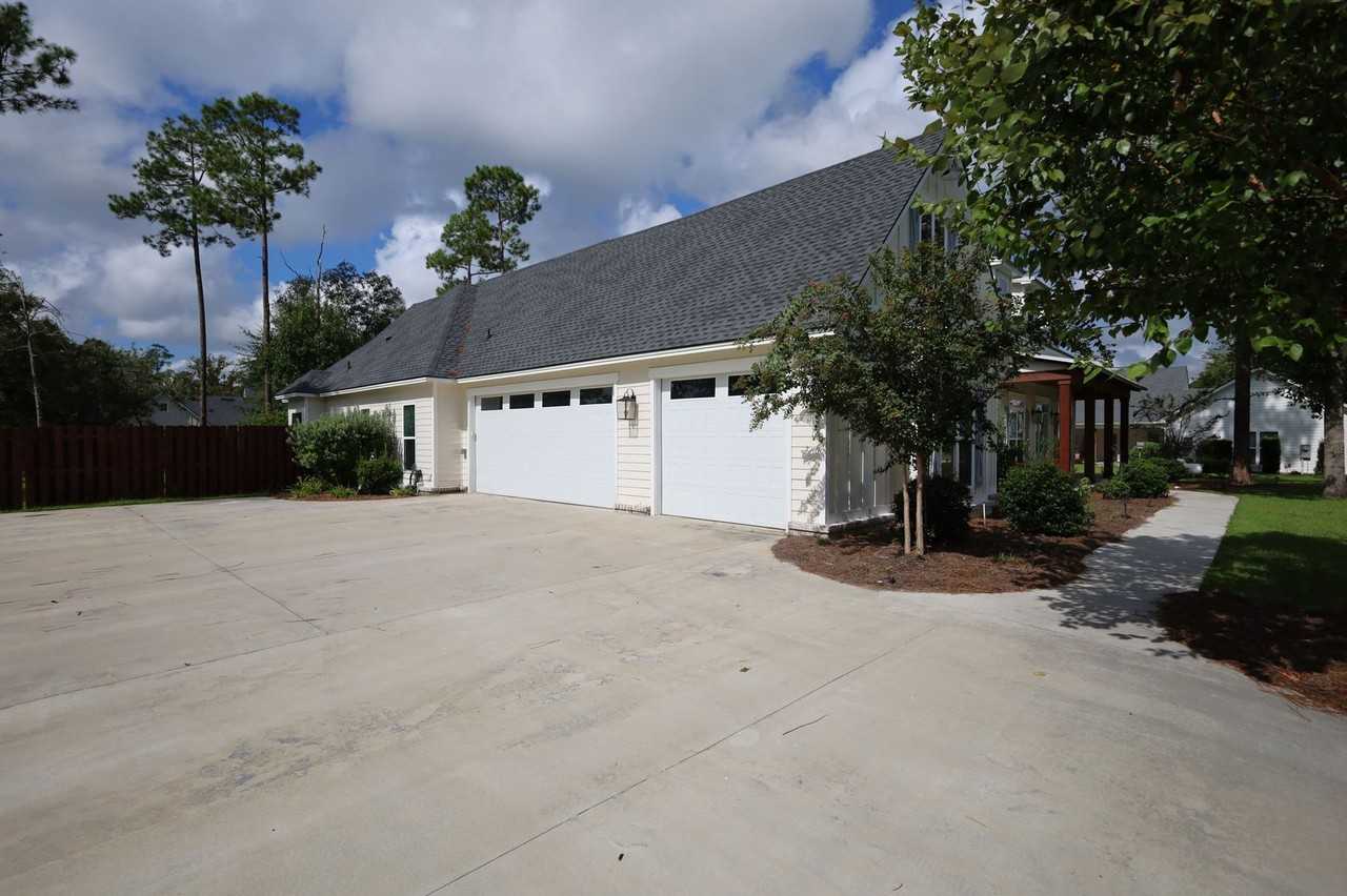 3962 Buckhorn Rdg - Photo 2 of 36