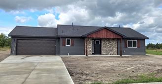 105 8th St - Photo 1 of 1
