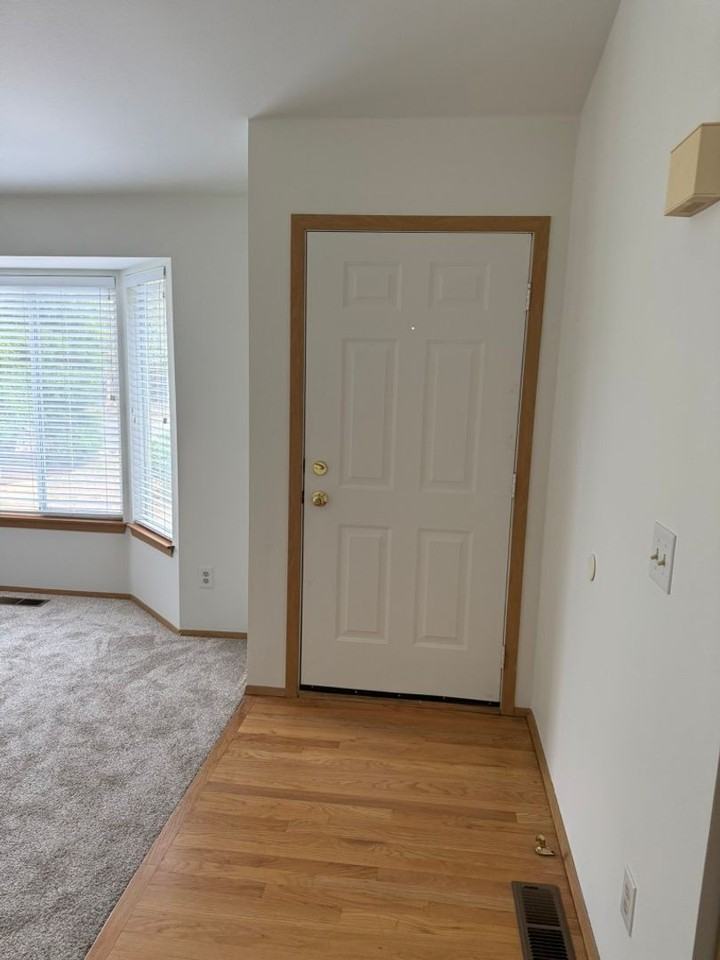 28026 230th Ave Se - Photo 3 of 22