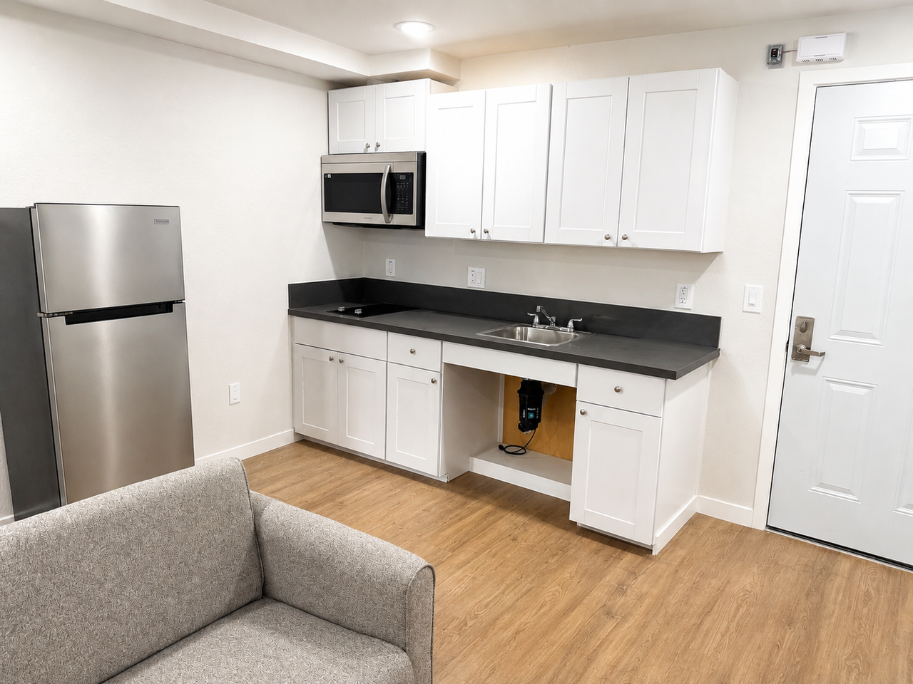 4186 Western Ave - Photo 2 of 26
