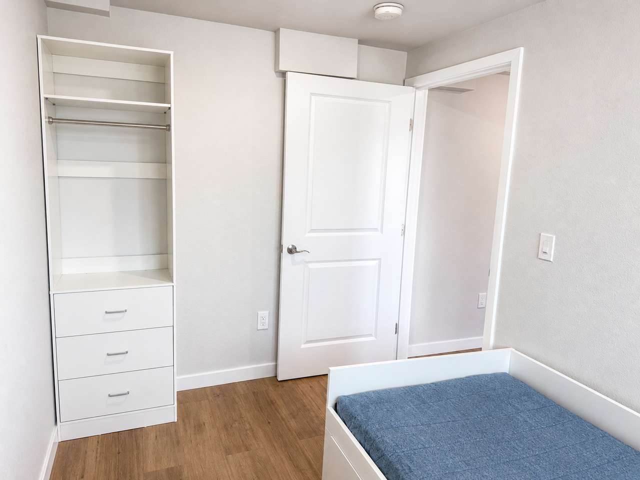 4186 Western Ave - Photo 3 of 26
