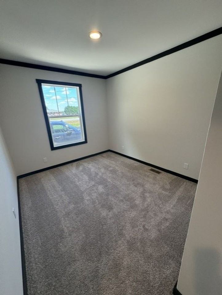 3204 Fork Shoals Rd - Photo 6 of 17