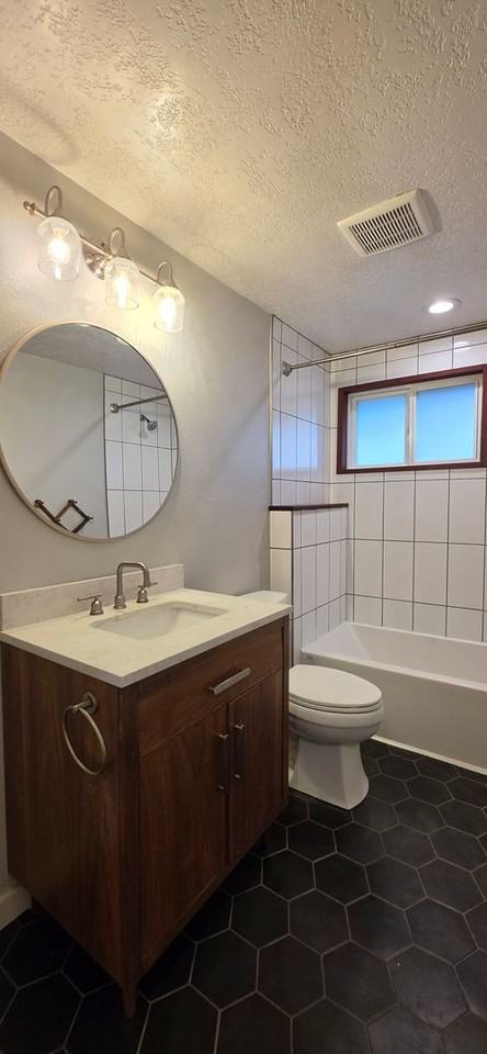 337 E Polk St - Photo 2 of 20