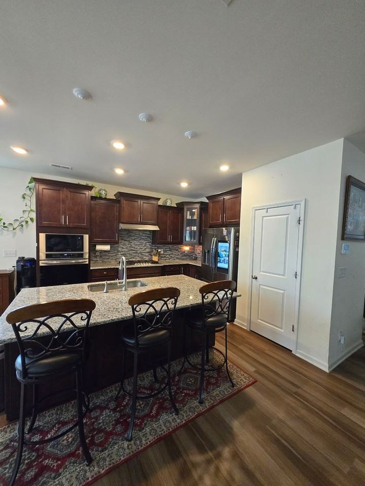 104 Buxton St - Photo 6 of 17