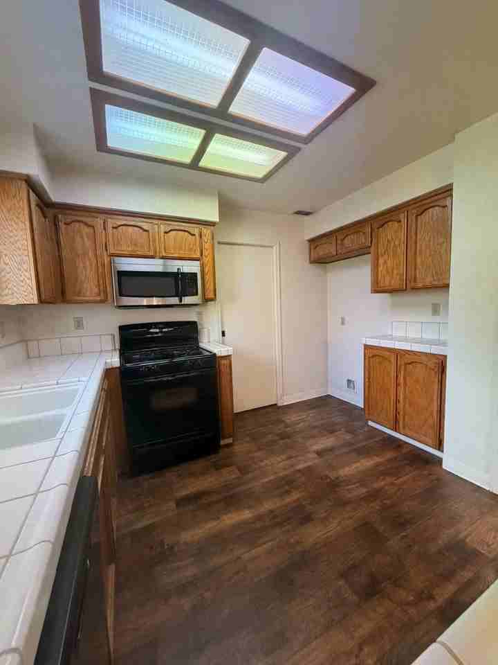 108 Dains Ct - Photo 3 of 3