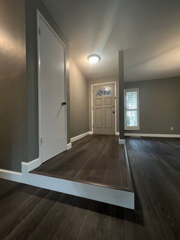 3214 Harbour Dr - Photo 6 of 37