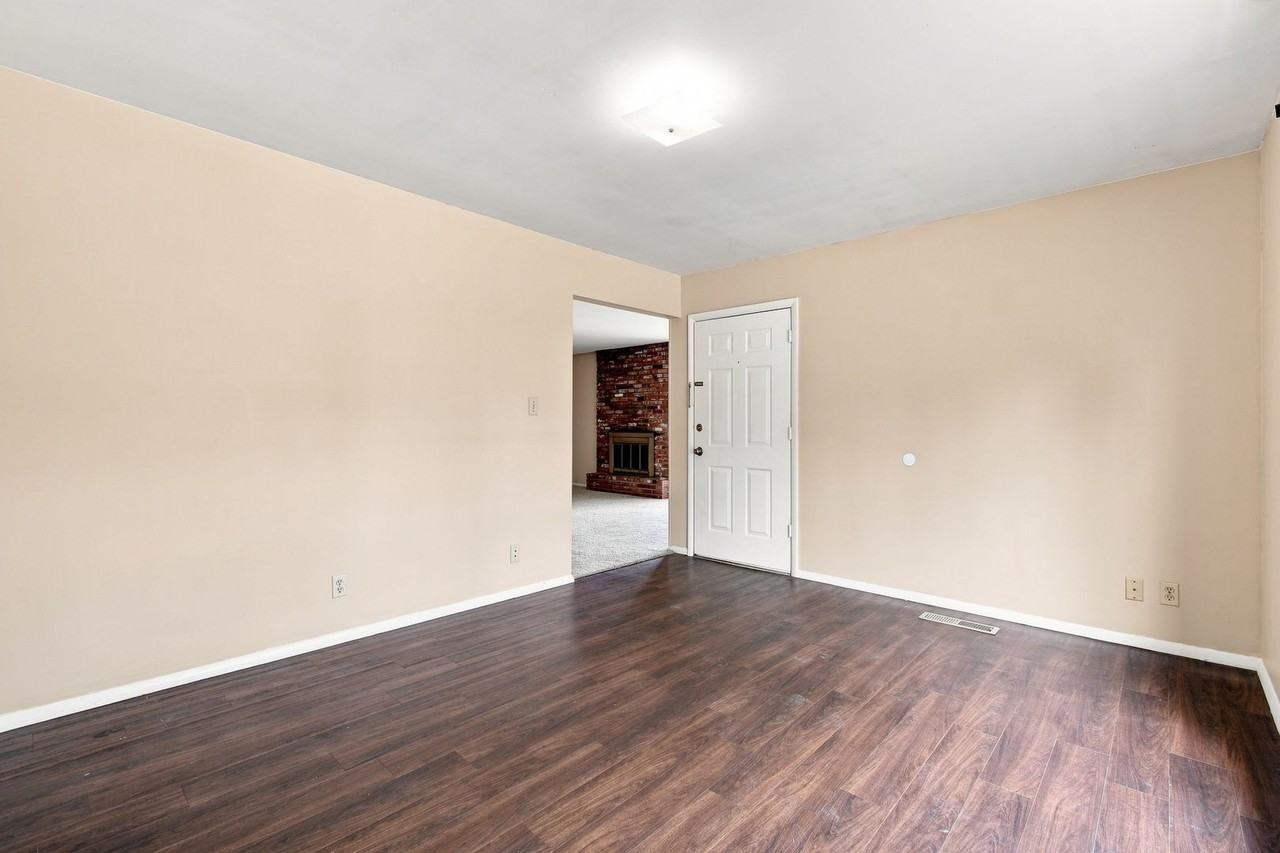 5320 S 67th East Pl - Photo 4 of 22