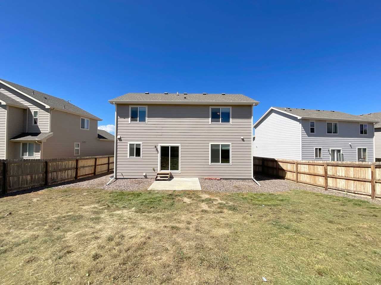 6523 Lamine Dr - Photo 4 of 32