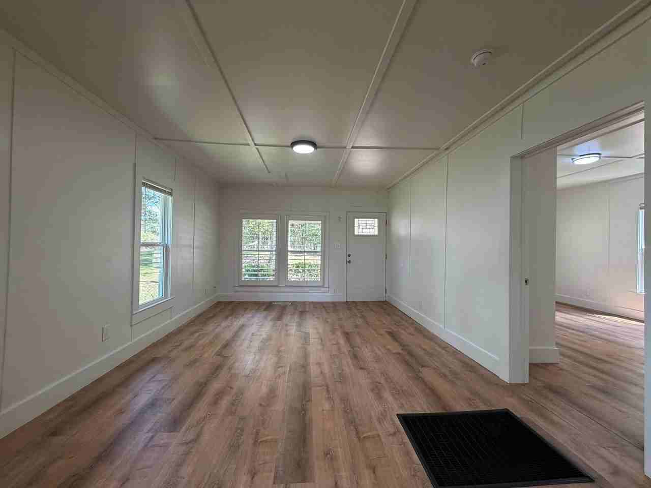 2795 Old Summerville Rd - Photo 6 of 32