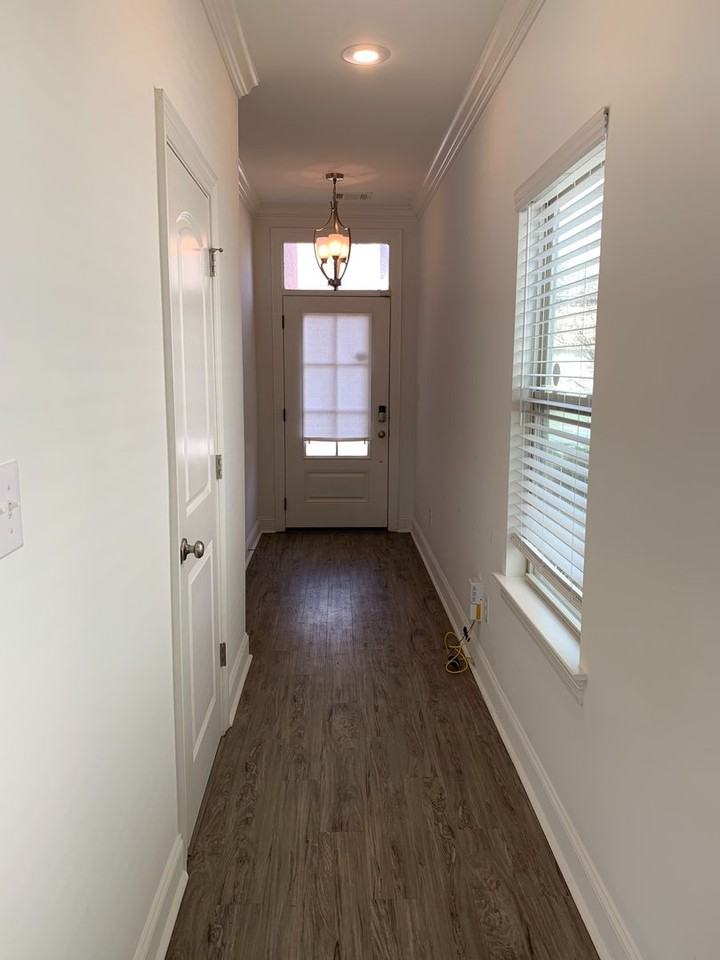 2127 Shadowbrook Dr W - Photo 2 of 24
