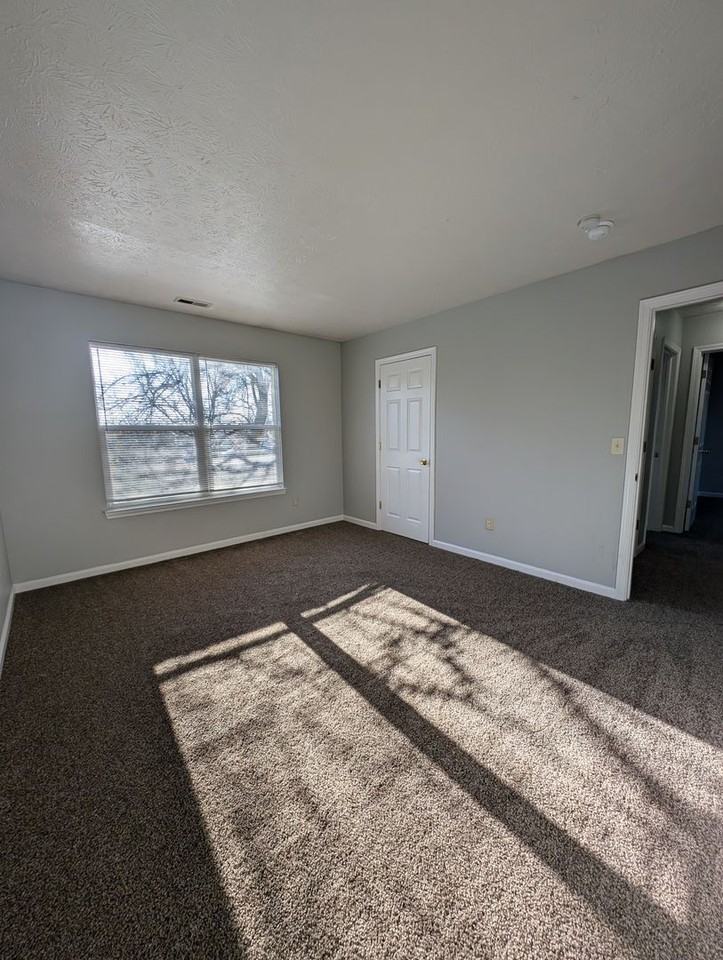 3022 Percheron Ln - Photo 3 of 10