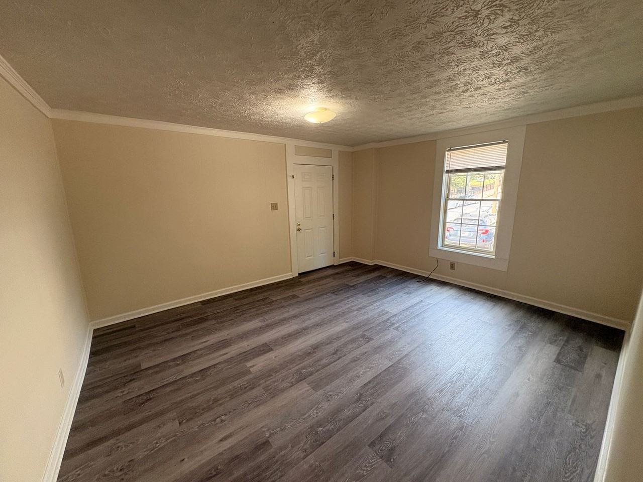 346 Reese St #1 - Photo 3 of 13