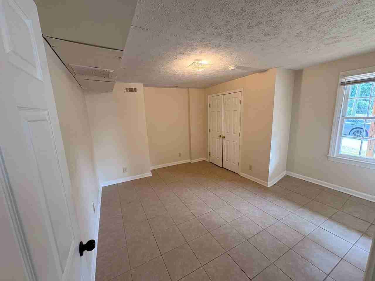 346 Reese St #1 - Photo 4 of 13