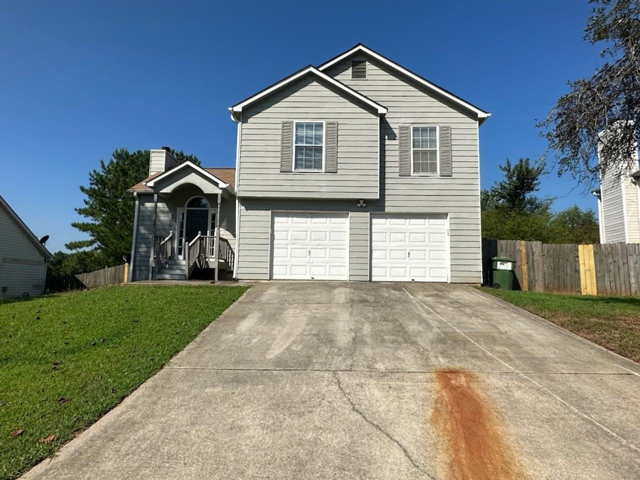 7082 Oakwood Cir - Photo 2 of 18