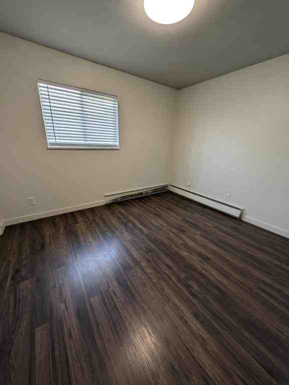 121 N 5th Ave - Photo 5 of 6