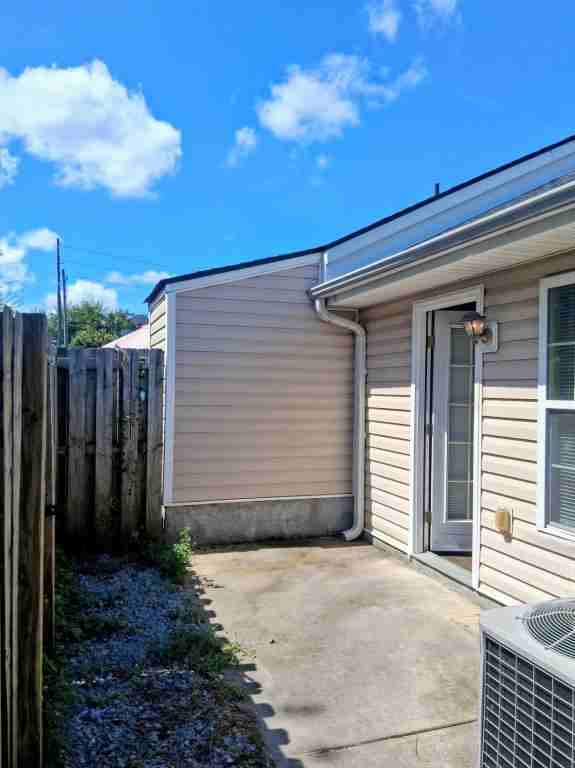 110 Brandimere Dr - Photo 7 of 10