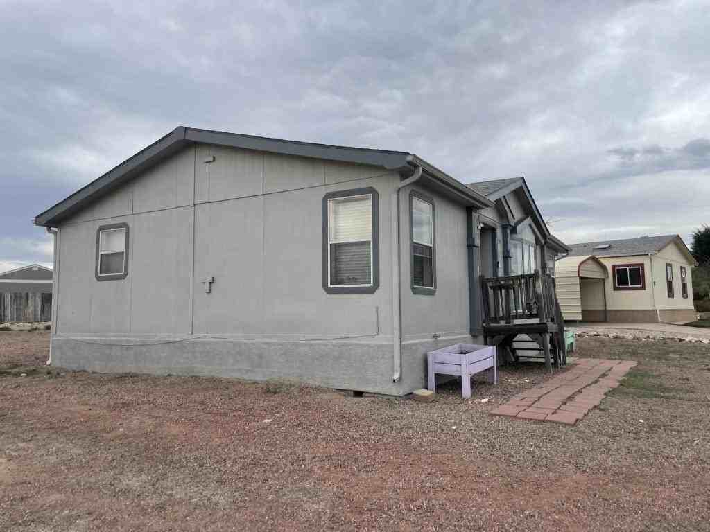 398 E Hemlock Dr - Photo 3 of 16