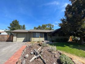 1302 Ne Dempsey Dr - Photo 1 of 1