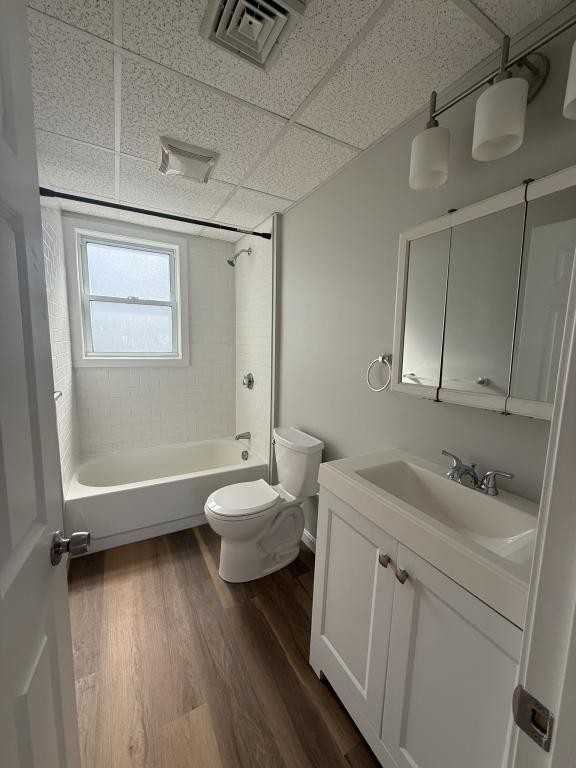 190 Horton St - Photo 3 of 10