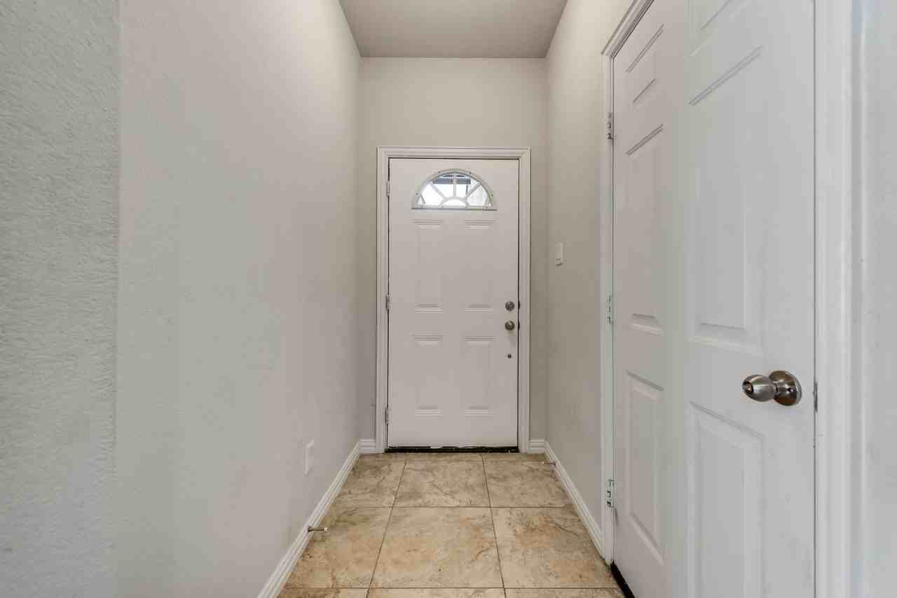 6308 Maritime St - Photo 2 of 22