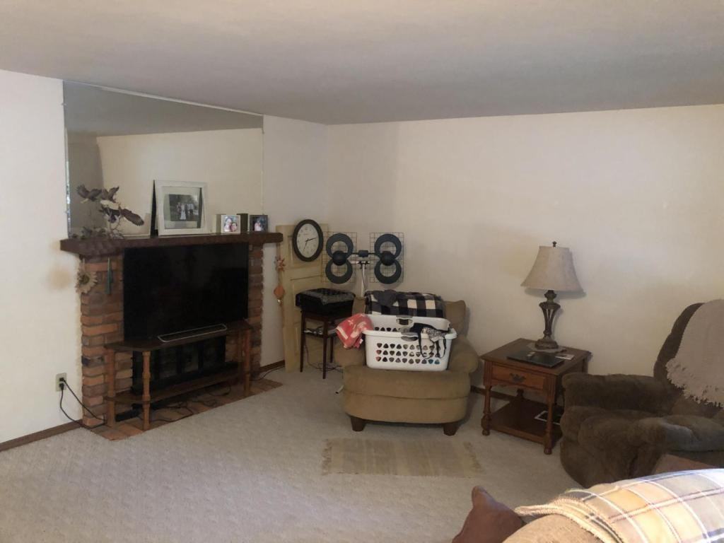 414 Moon Glow Dr - Photo 3 of 12