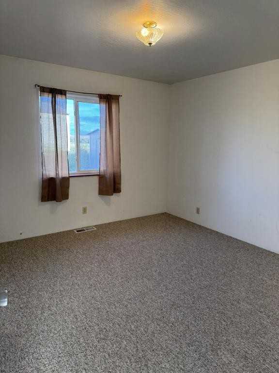 10506 2100 Rd - Photo 5 of 6