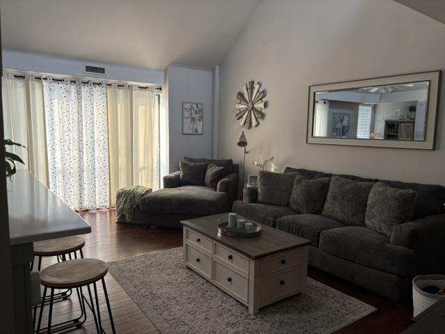 9553 James St - Photo 2 of 27