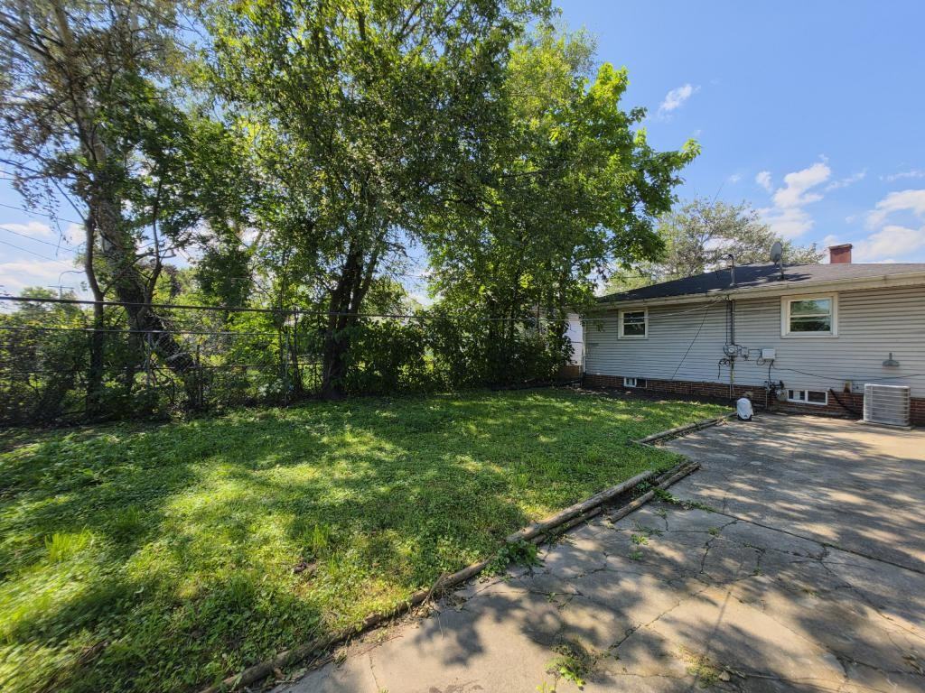 4965 Vermont St - Photo 2 of 9
