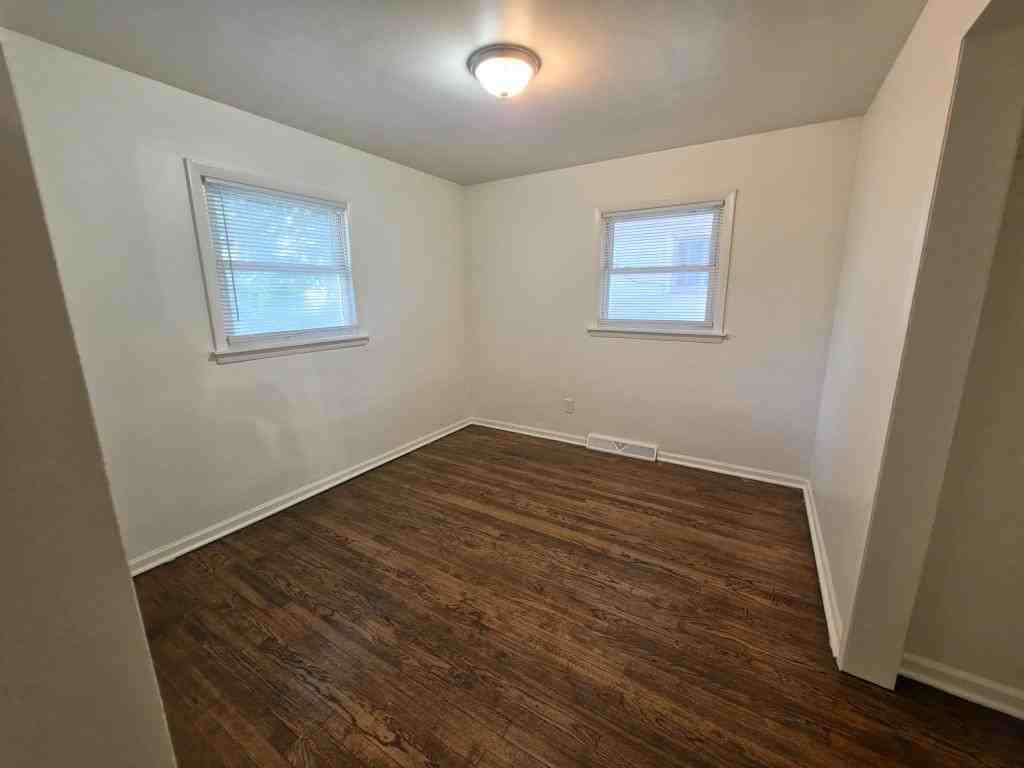 4965 Vermont St - Photo 6 of 9