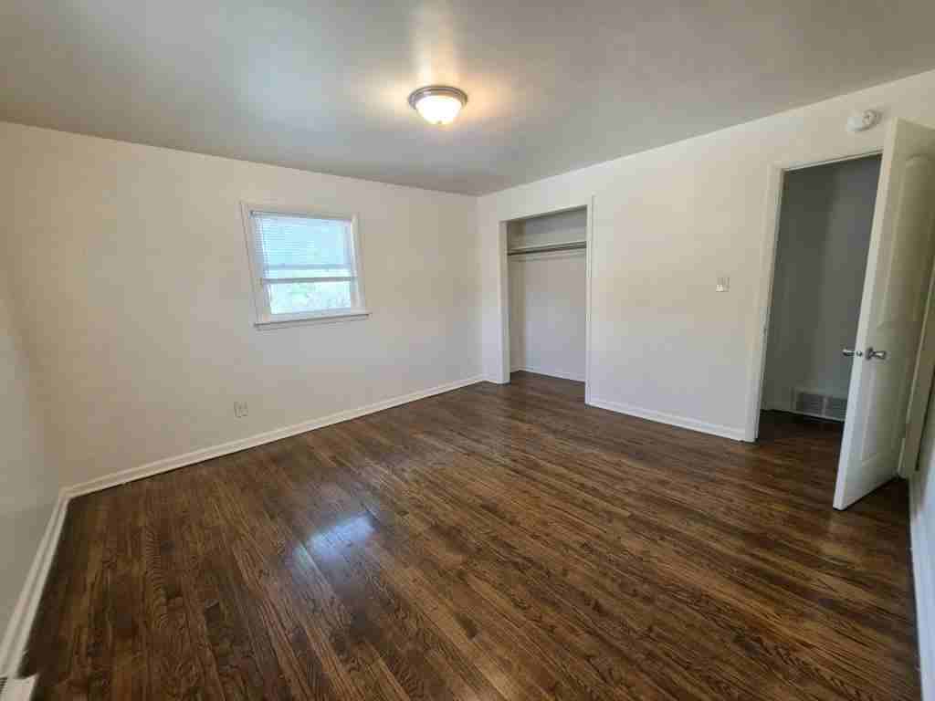 4965 Vermont St - Photo 7 of 9
