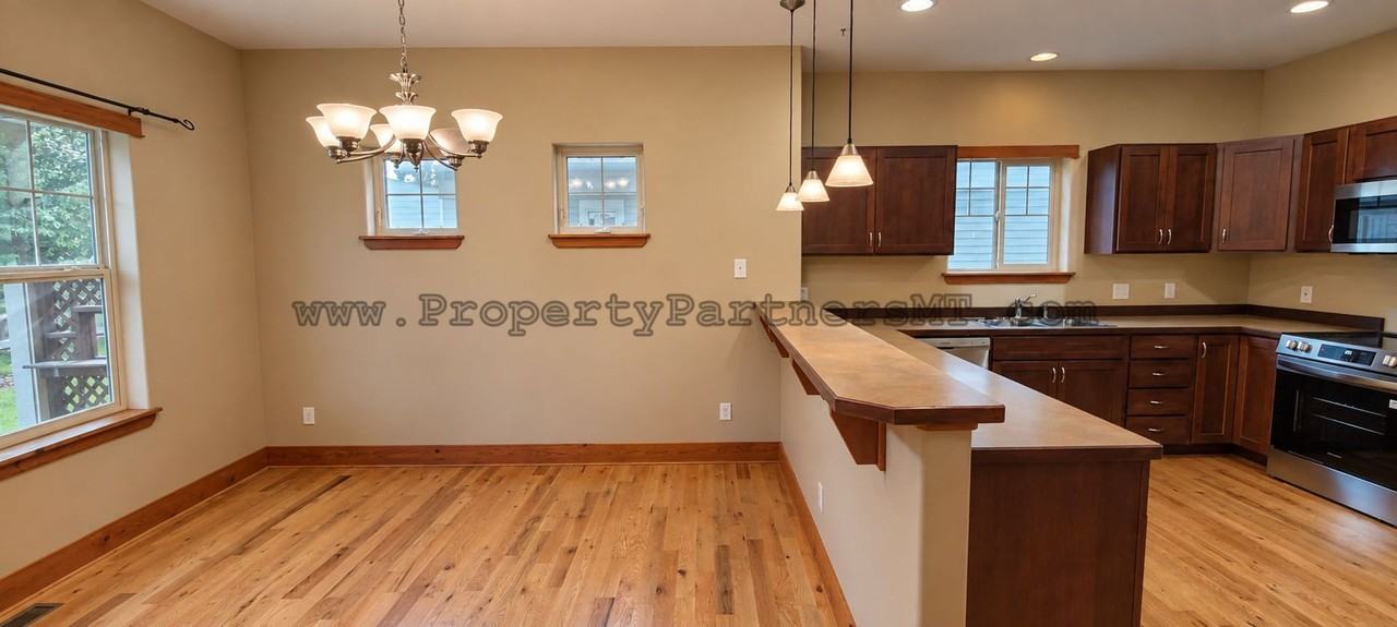 4236 Monroe St - Photo 3 of 27