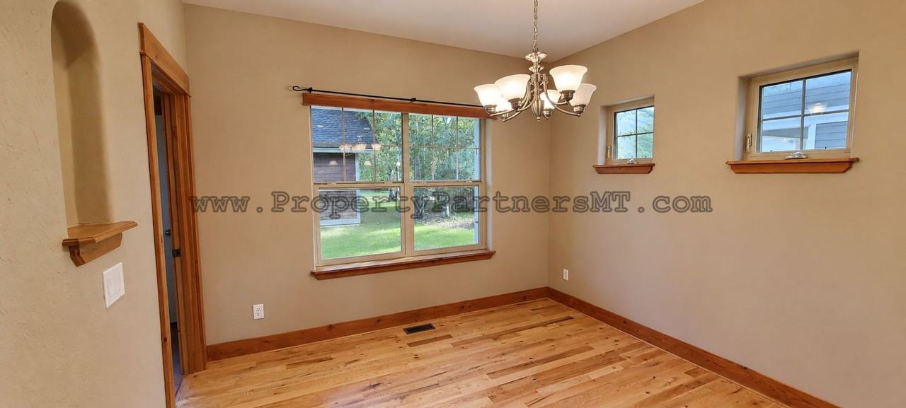 4236 Monroe St - Photo 4 of 27