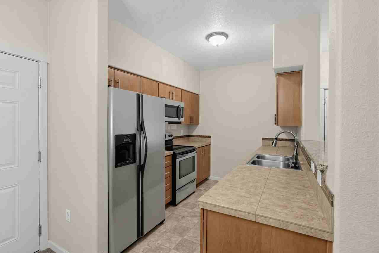 10804 Ne Holly St #104 - Photo 5 of 14