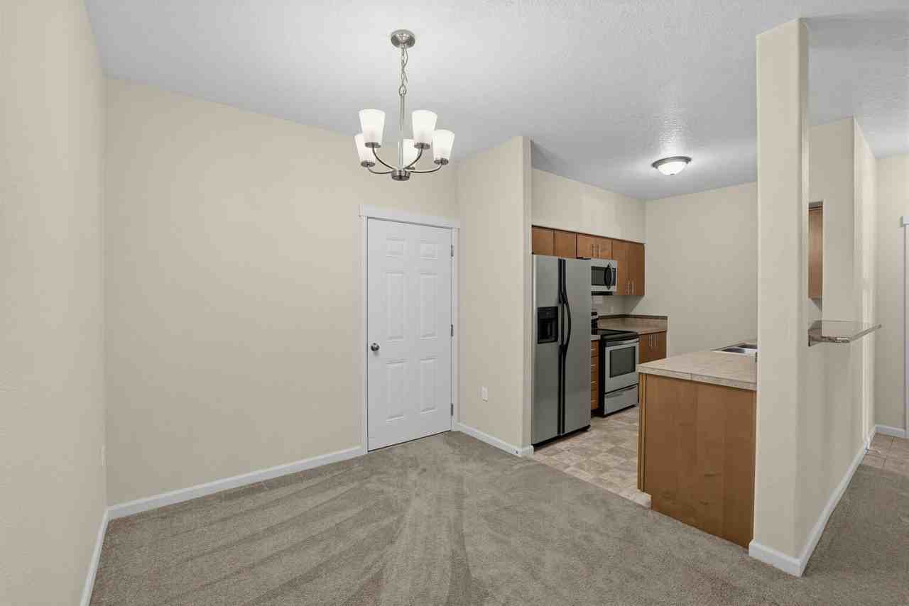 10804 Ne Holly St #104 - Photo 7 of 14