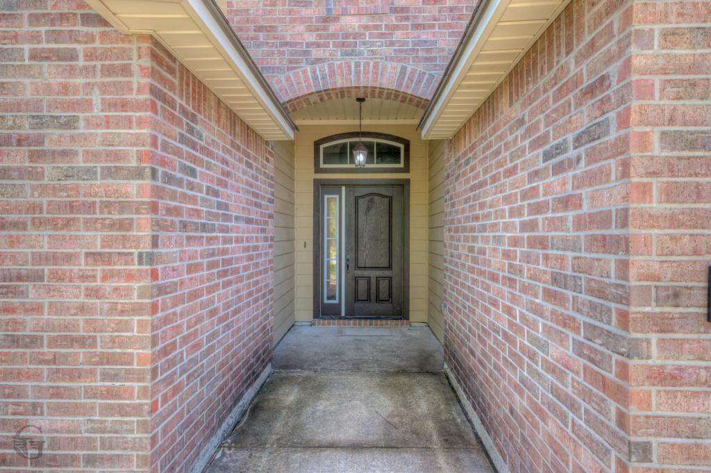 421 Jordan Dr - Photo 4 of 23