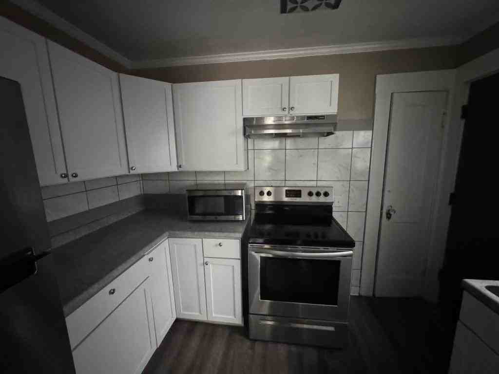113 Isabelle St - Photo 4 of 8