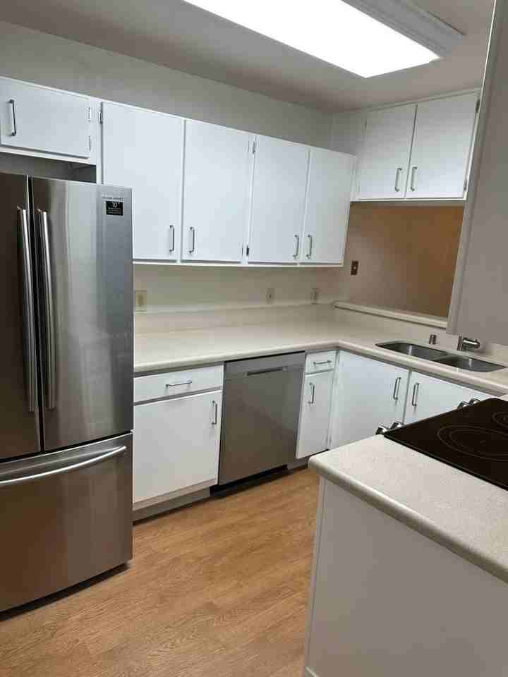 495 Canyon Oaks Dr #D - Photo 2 of 23